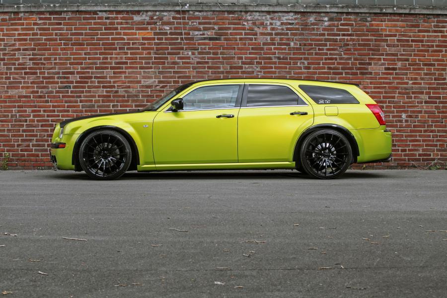  Chrysler 300C Touring by HplusB Design (LE) 2015 года  (фото 2 из 7)
